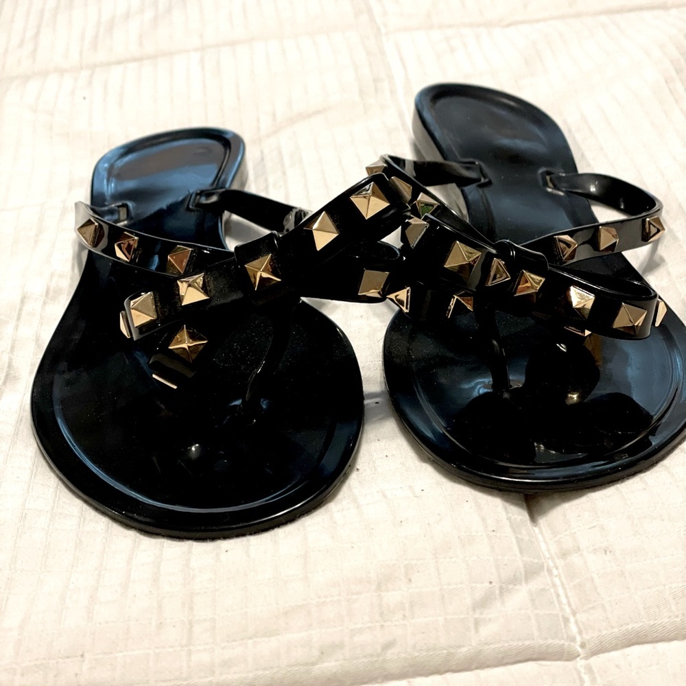 Rockstud jelly sandals
